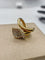 Bague 53 Cantamessa - Bague motif fleur calla en or jaune 18 ct, diamants et saphir 58 Facettes CV-051