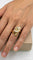 Bague 53 Cantamessa - Bague motif fleur calla en or jaune 18 ct, diamants et saphir 58 Facettes CV-051