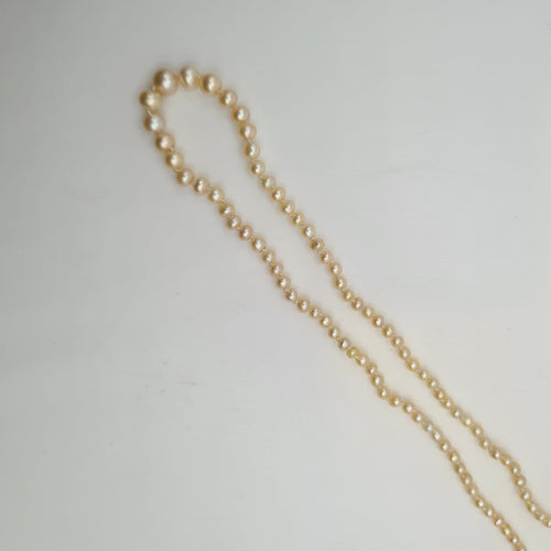 Collier Collier en perles fines avec fermoir en or jaune 18k 58 Facettes #BT
