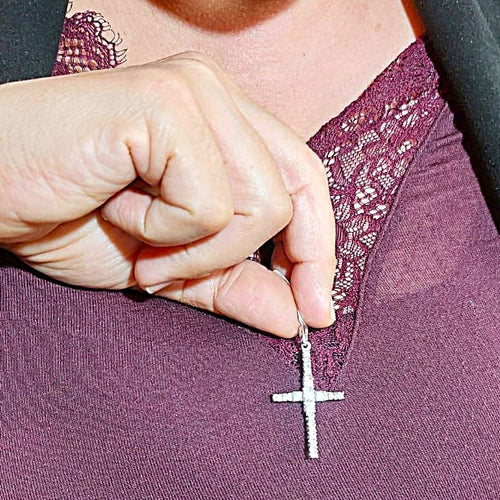 Pendentif Gioielleria Guidetti - Pendentif croix en or blanc et diamants 58 Facettes G3941