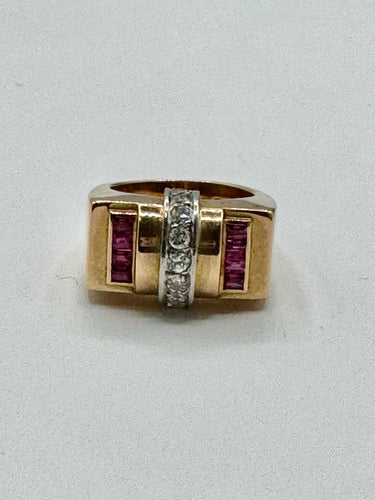 Tank - Ring i gult guld, diamanter og rubiner 