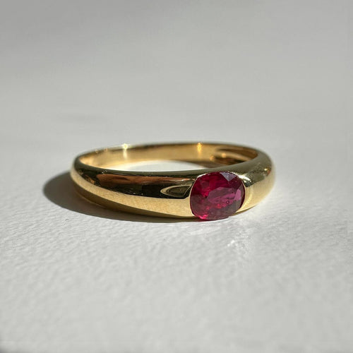 Simple Tulip Ring - Oval Ruby Ring in 18K Gold 
