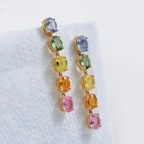 Boucles d'oreilles AITCHES - Boucles d'oreilles saphirs arc-en-ciel en or 18K 58 Facettes GER1018YG