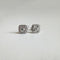 Boucles d'oreilles Embrace - Puces d'oreilles halo coussin en or blanc 18K et diamants 58 Facettes GER1354WG
