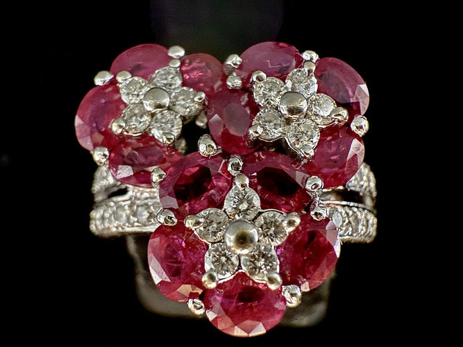 Bague 52.5 Bague cocktail - Rubis et diamants en or blanc 18 carats 58 Facettes bague rubis