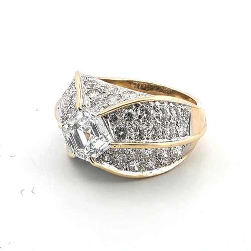 Bague Bague en or jaune avec diamants 58 Facettes 294/26 D