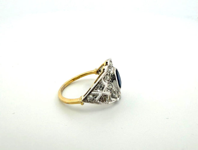 Bague 54 Anello en or jaune et blanc 18 kt avec saphir et diamants 58 Facettes 169/26 C