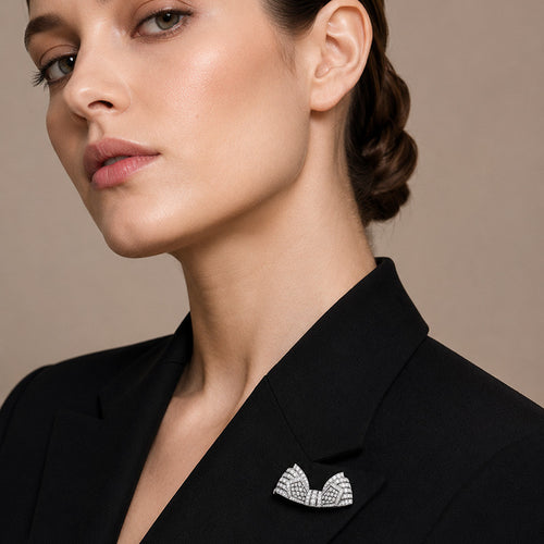 Broche Broche Papillon Platine et Diamants 58 Facettes 65000047