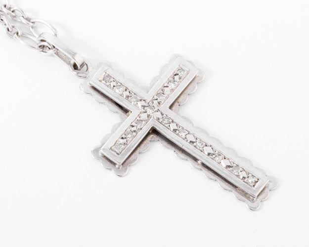Collier Pendentif croix en or gris et diamants 58 Facettes 1