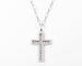Collier Pendentif croix en or gris et diamants 58 Facettes 1