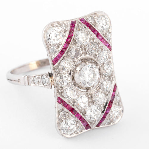 Bague Bague rectangulaire en platine, diamants et rubis 58 Facettes 1