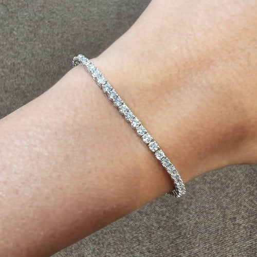 Bracelet Aitches - Bracelet tennis Embrace en or blanc 18K diamants 58 Facettes GBT1039WG