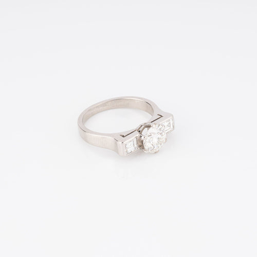 Bague Bague en or gris et diamants 58 Facettes 1