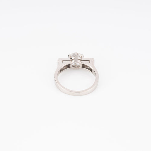 Bague Bague en or gris et diamants 58 Facettes 1