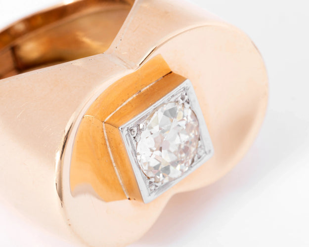 https://cdn.shopify.com/s/files/1/0438/5121/9107/products/211025_ADALGYSE_inustudio-383.jpg?v=1780837745