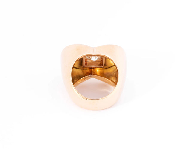 https://cdn.shopify.com/s/files/1/0438/5121/9107/products/211025_ADALGYSE_inustudio-380.jpg?v=1780837752