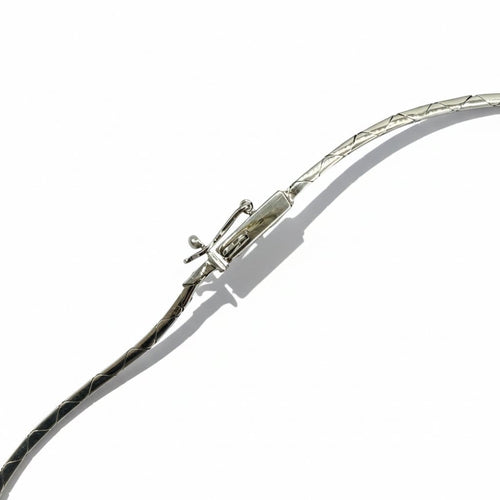 Collier Collier pendentif - Saphir et diamants en or blanc 58 Facettes 1.0001333/1