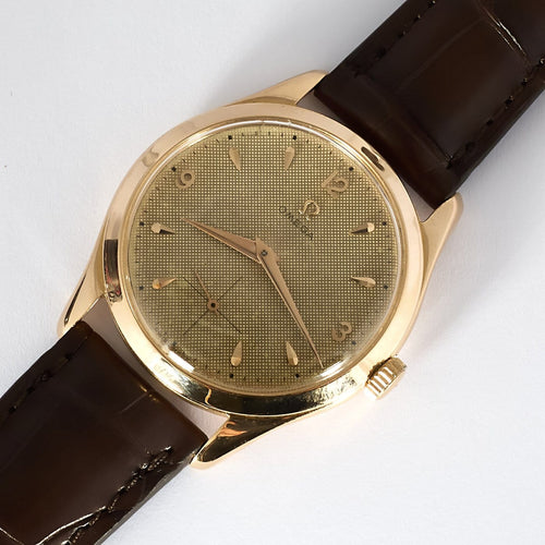 Montre Omega - Montre Jumbo en or rose 18K 58 Facettes A1157