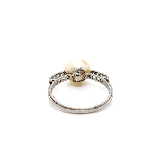 Starožitný prsten - Perla a diamanty z 18k bílého zlata 