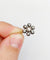 Pendentif Pendentif marguerite victorien en or 18k, argent, diamants taille rose 58 Facettes A07051