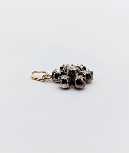 Pendentif Pendentif marguerite victorien en or 18k, argent, diamants taille rose 58 Facettes A07051