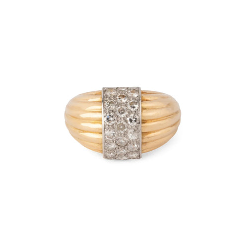 Bague 56 Bague godronnée en or jaune et platine, diamants 58 Facettes 1