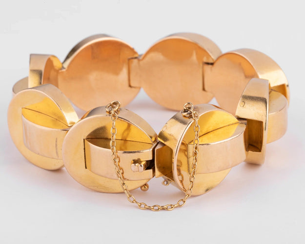 https://cdn.shopify.com/s/files/1/0438/5121/9107/products/ADALGYSE_CHATOU_inustudio-304.jpg?v=1780838800