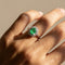 https://cdn.shopify.com/s/files/1/0442/6560/3235/files/entourage-ring-aus-18k-weissgold-mit-smaragd-brillanten-royaler-glanz-fur-deinen-fingerhoney-jewelry-7482127.jpg?v=1772565200