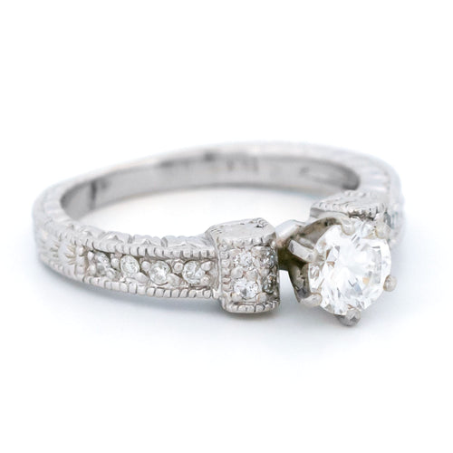 Bague 52.5 Bague Solitaire Vintage en or blanc 18k et diamants 58 Facettes 5499D82A8BC741C38EDD420BCC568F0F