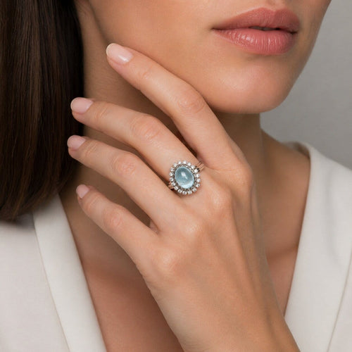 Bague 54 Bague vintage 1950s en or blanc 18 carats, aigue-marine et diamants 58 Facettes