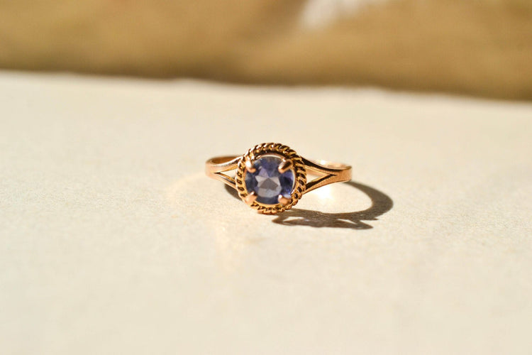 https://www.noircarat.fr/wp-content/uploads/2026/04/bague-amethyste-1.jpg