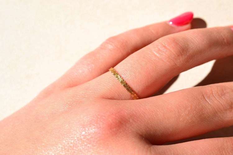 https://www.noircarat.fr/wp-content/uploads/2026/04/bague-Obrączka ślubna-or.jpg