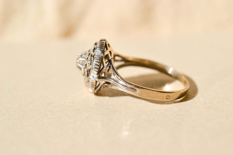 https://www.noircarat.fr/wp-content/uploads/2026/04/bague-fleur-or.jpg