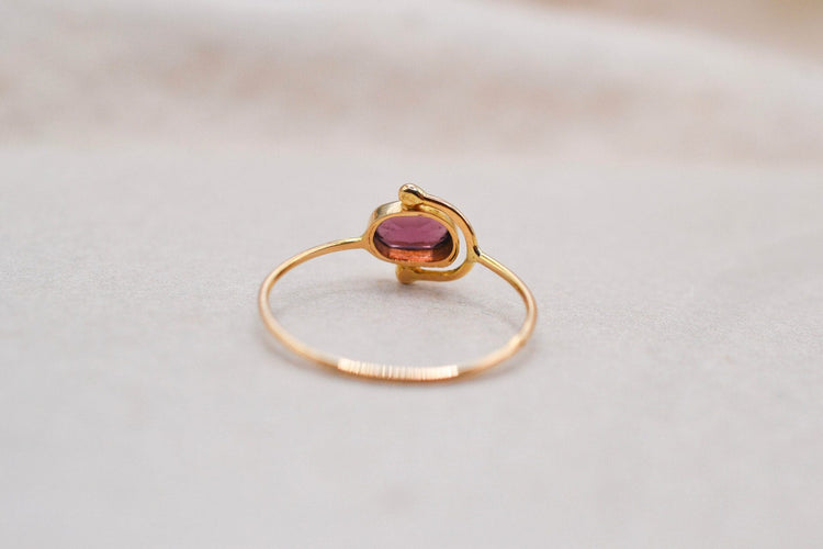Bague 51 Bague étrier en or jaune 18 carats et améthyste 58 Facettes 3948