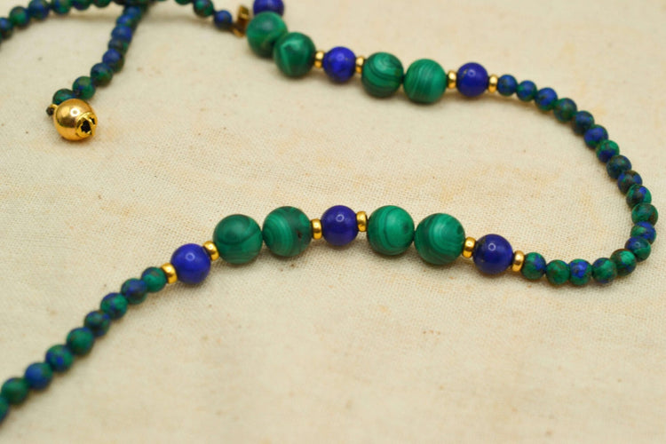 https://www.noircarat.fr/wp-content/uploads/2026/04/collier-lapis-lazuli.jpg
