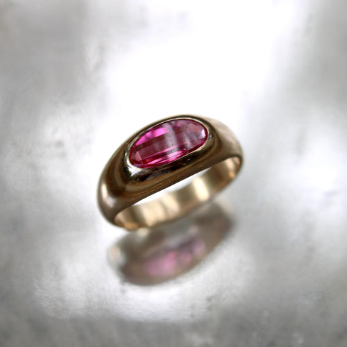 Ring 54 Retro-ring i 14K guld og syntetisk rubin 58 Facettes A2008K