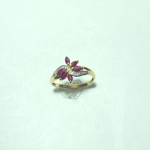 Anel com motivo floral em ouro amarelo, rubis e diamantes 58 Facettes 260122
