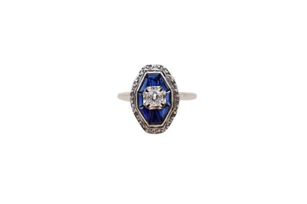 Bague 51.5 Art déco - Bague octogonale en or blanc, diamants et saphirs 58 Facettes 3930