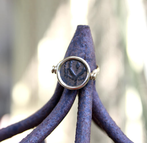 Ring 53 14K gold spinning ring with antique coin 58 Facettes A20087