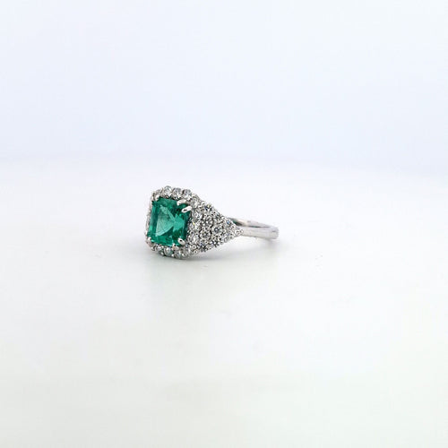 Bague Anello en or blanc avec émeraude et diamants 58 Facettes