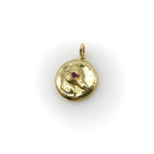 Pendentif Cute as a Button - Pendentif whippet en or 14K et rubis 58 Facettes