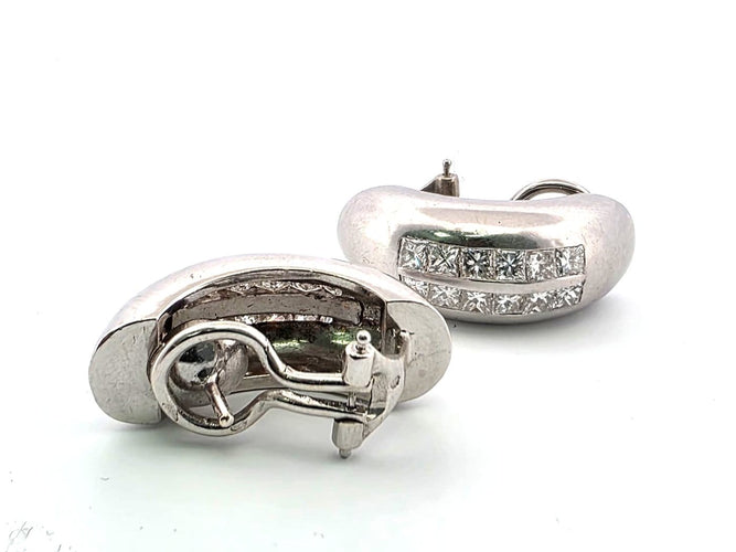 Boucles d'oreilles Boucles d'oreilles en or blanc 18 kt avec diamants princess 58 Facettes 340/26 H 173/26