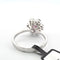 Bague 55 Bague en or blanc 18 kt avec rubis central et diamants 58 Facettes 322/26 C