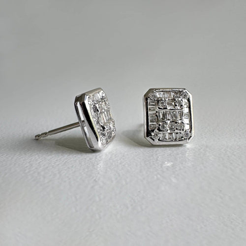 Boucles d'oreilles Boucles d'oreilles en or blanc 18K et diamants 58 Facettes GER1033WG