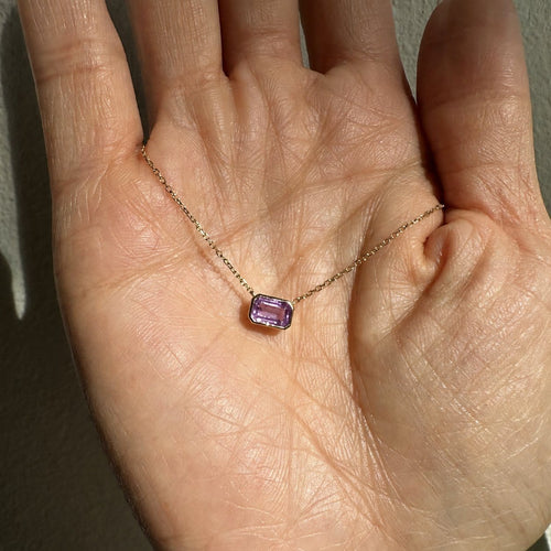 Collier AITCHES - Collier saphir violet en or 18K 58 Facettes GPD1015PU
