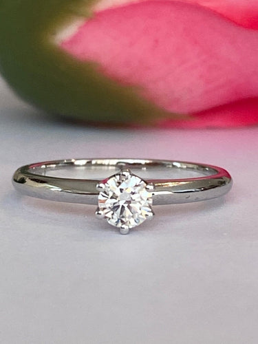 Bague 54 Bague de fiançailles - Solitaire en or blanc 18 kt diamants 58 Facettes ring