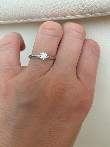 Bague 54 Bague de fiançailles - Solitaire en or blanc 18 kt diamants 58 Facettes ring