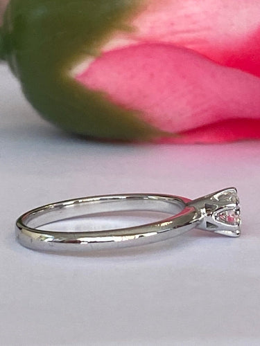 Bague 54 Bague de fiançailles - Solitaire en or blanc 18 kt diamants 58 Facettes ring
