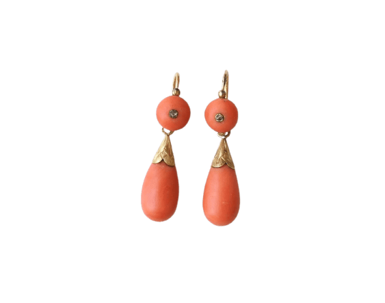 Boucles d'oreilles Boucles d'oreilles gouttes en or jaune, corail et diamants taille rose 58 Facettes