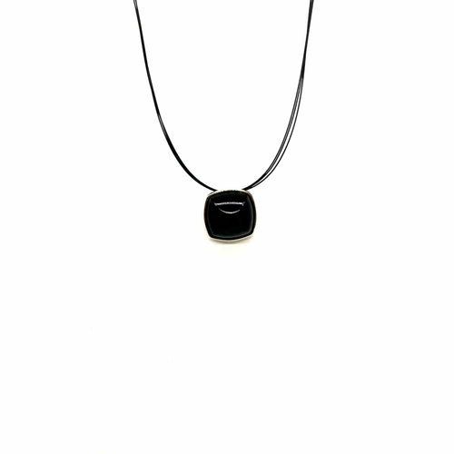 Baccarat - Collier en or jaune et cristal noir 58 Facettes Z15B51804